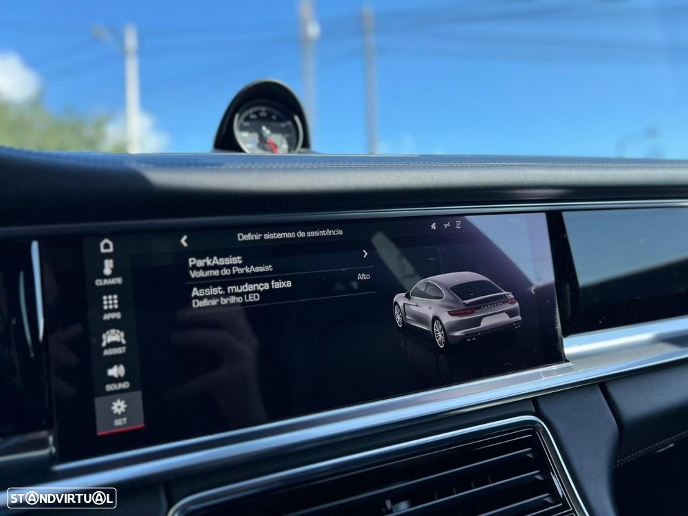 Porsche Panamera 4 S - 14