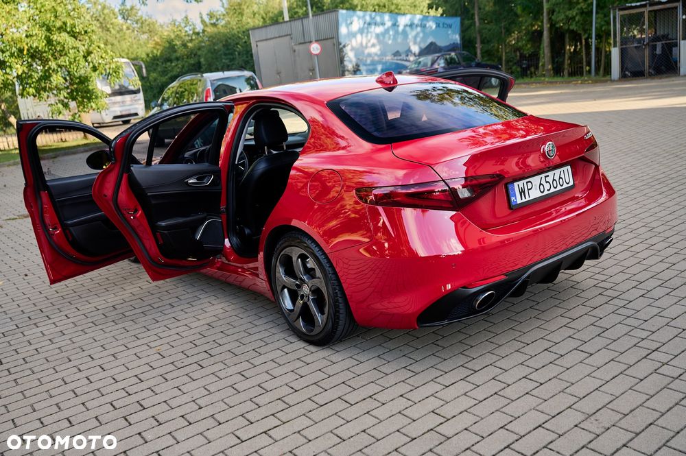 Alfa Romeo Giulia 2.0 Turbo Veloce - 23