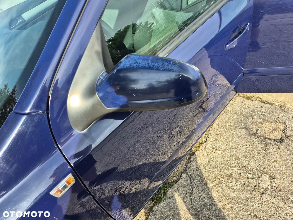 Opel Astra 1.9 CDTI - 21