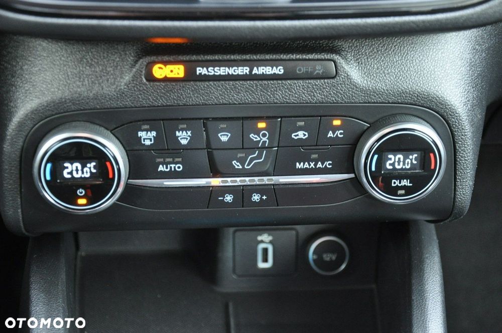 Ford Focus 1.5 EcoBlue Start-Stopp-System ST-LINE - 16