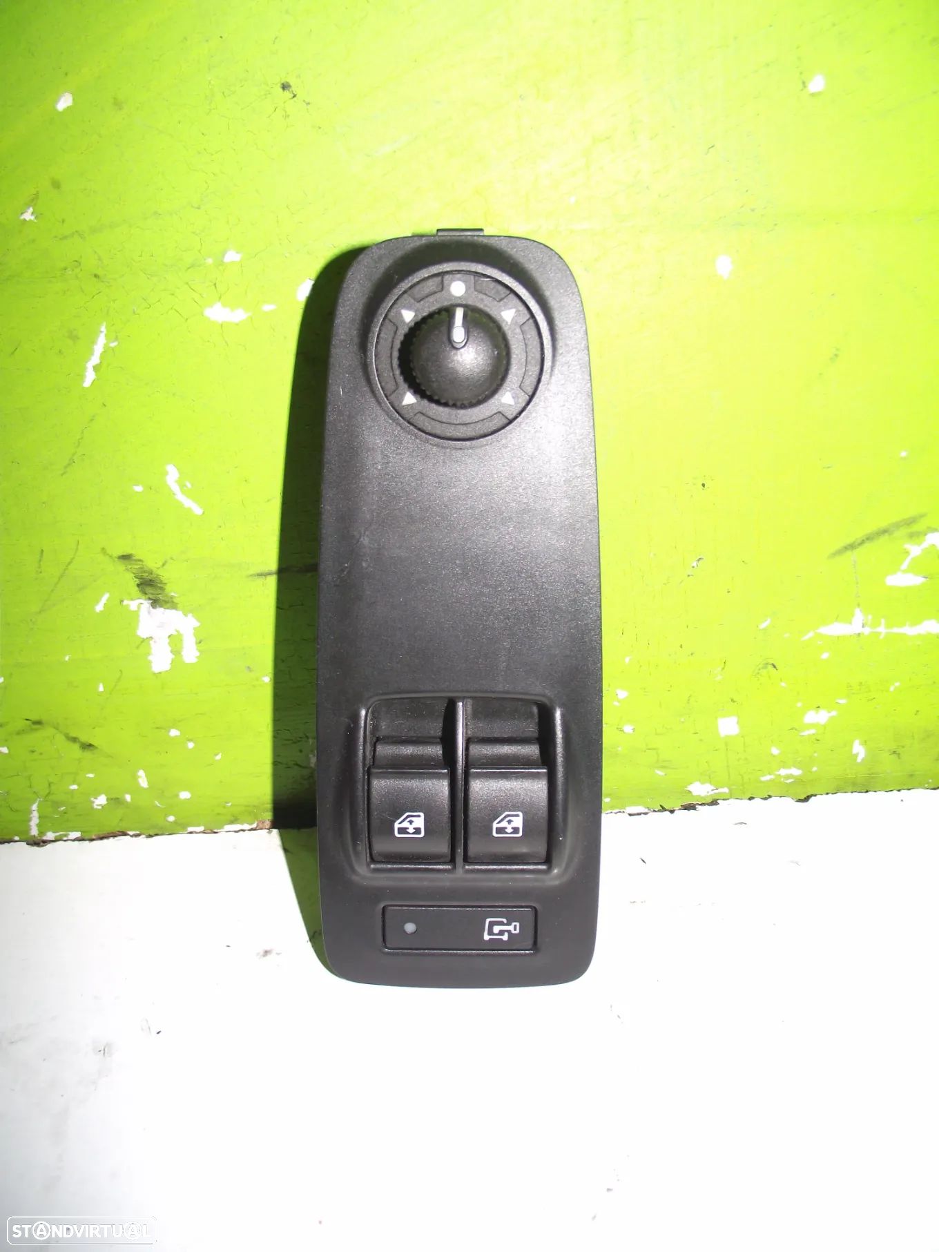 Botões de Vidros Frente Esquerdos Fiat Ducato - 2006 / 2023 - 1