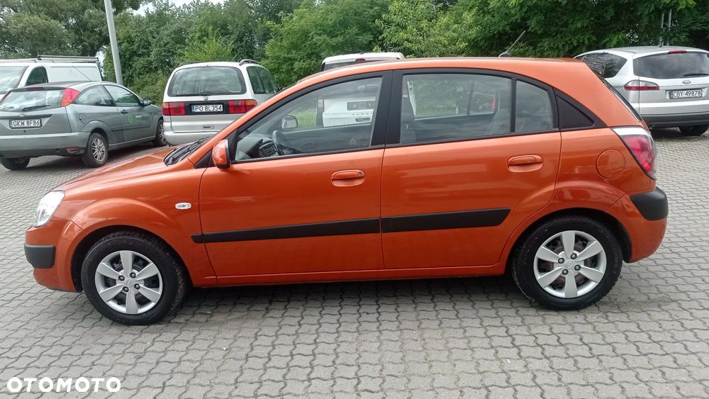 Kia Rio 1.4 (klm swo) / Comfort + - 9