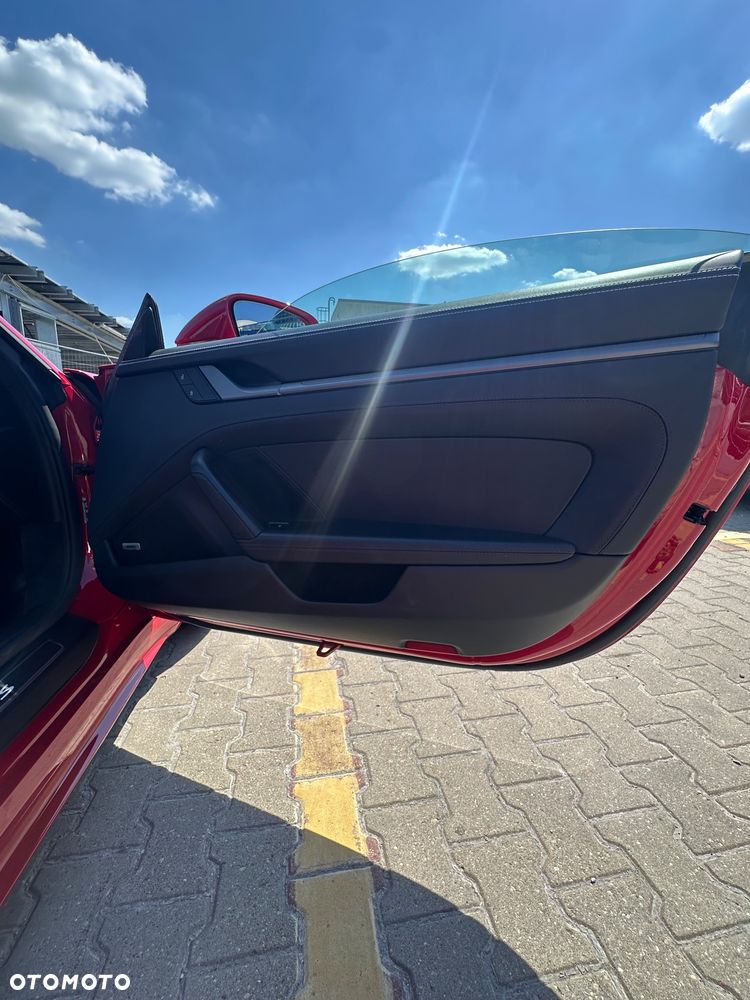 Porsche 911 Carrera 4S - 37