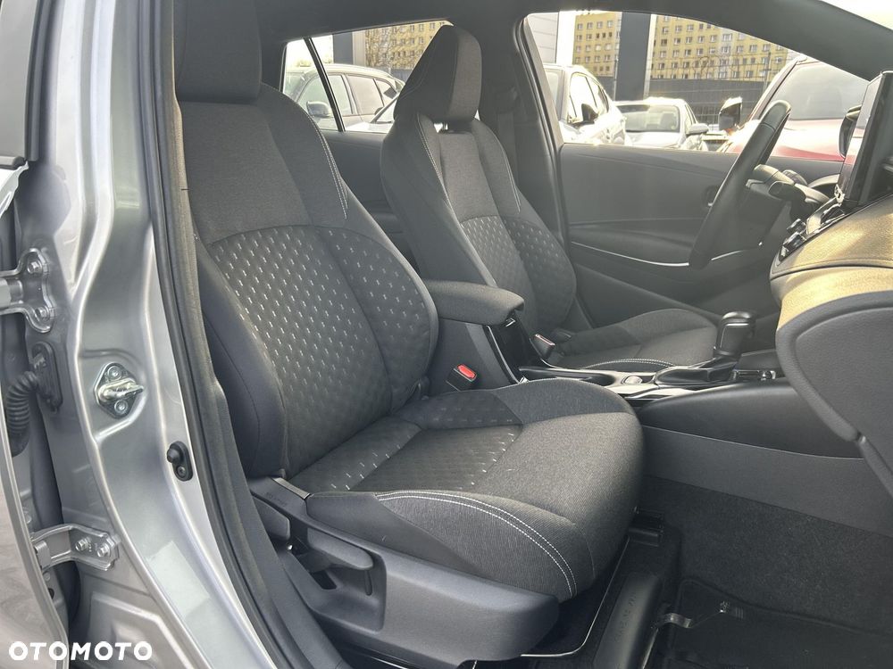 Toyota Corolla 1.8 Hybrid Comfort - 23