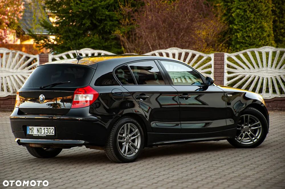 BMW Seria 1 - 22