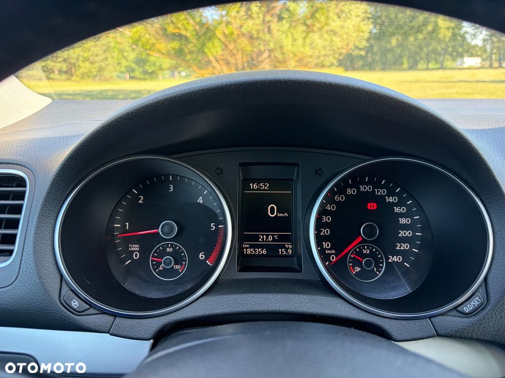 Volkswagen Golf 2.0 TDI Highline - 13