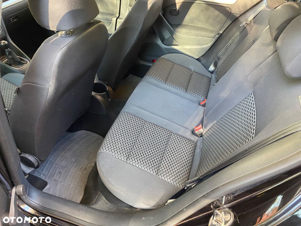 Volkswagen Golf - 12