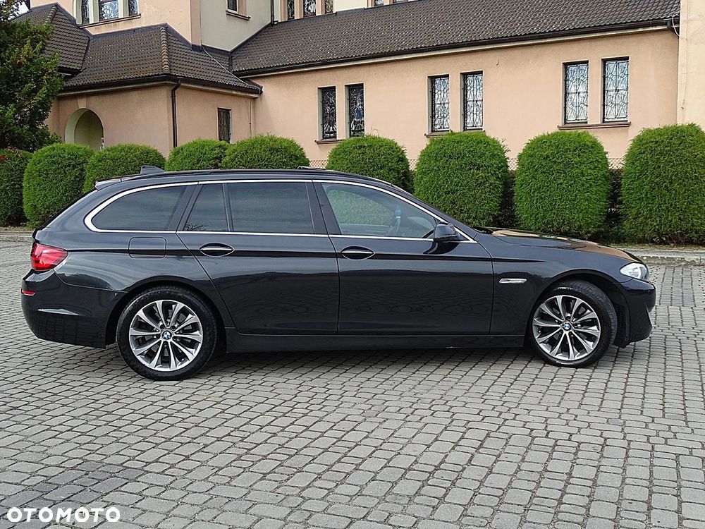 BMW Seria 5 520d Luxury Line - 23