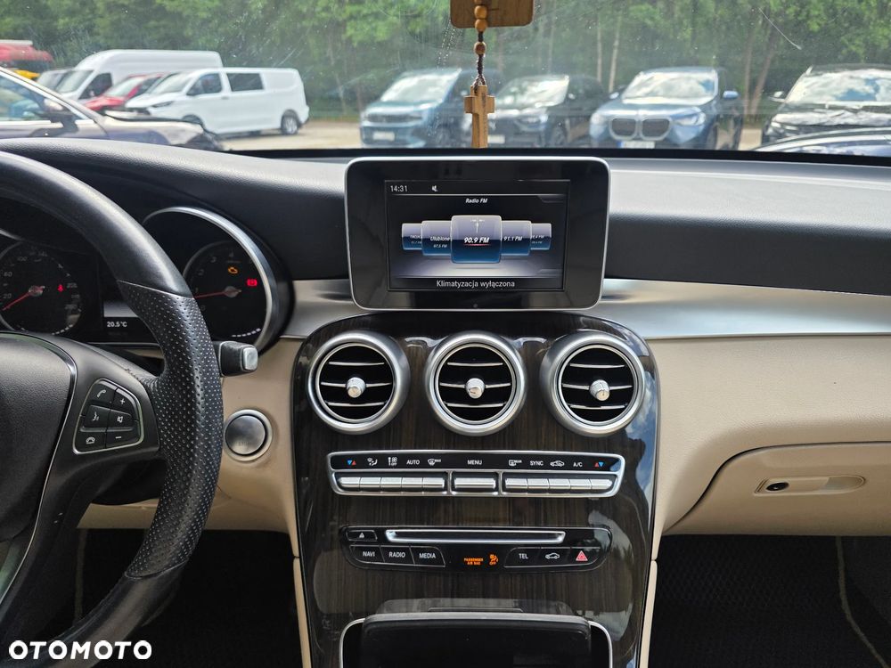 Mercedes-Benz GLC 300 4Matic 9G-TRONIC Exclusive - 19