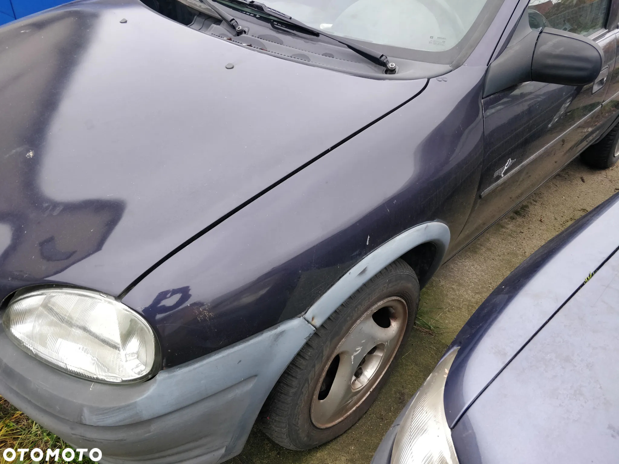 zderzak przedni Opel Corsa B 5D - 4