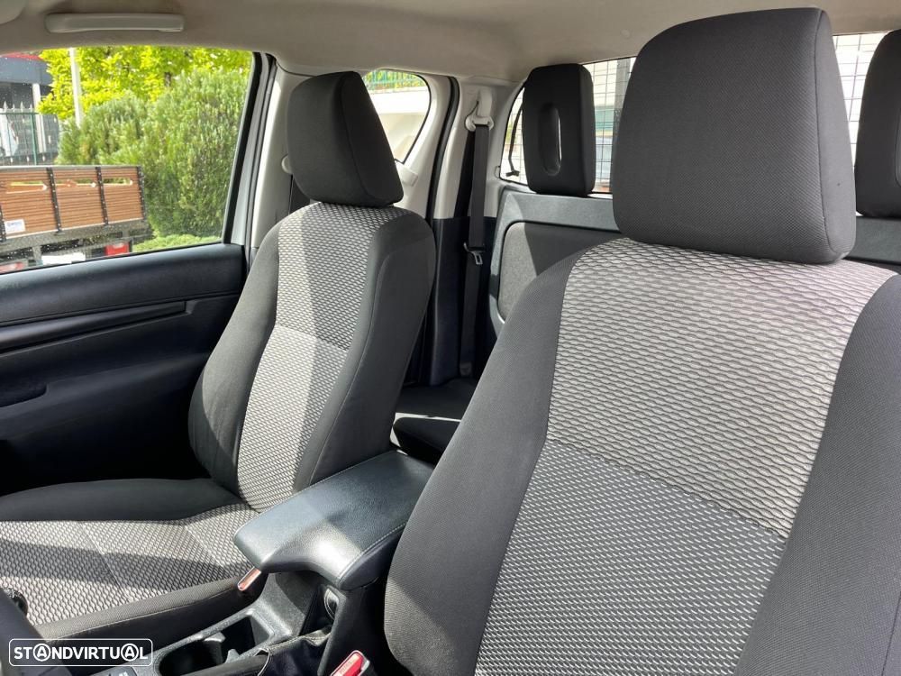 Toyota Hilux HILUX 2.4 D 4W2 VIII (150CV) - 16