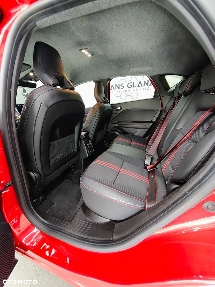 Renault Captur 1.3 TCe mHEV R.S Line - 15