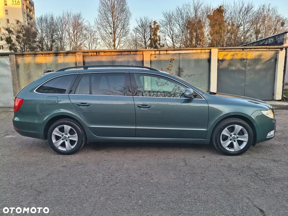 Skoda Superb 2.0 TDI PD Comfort - 3