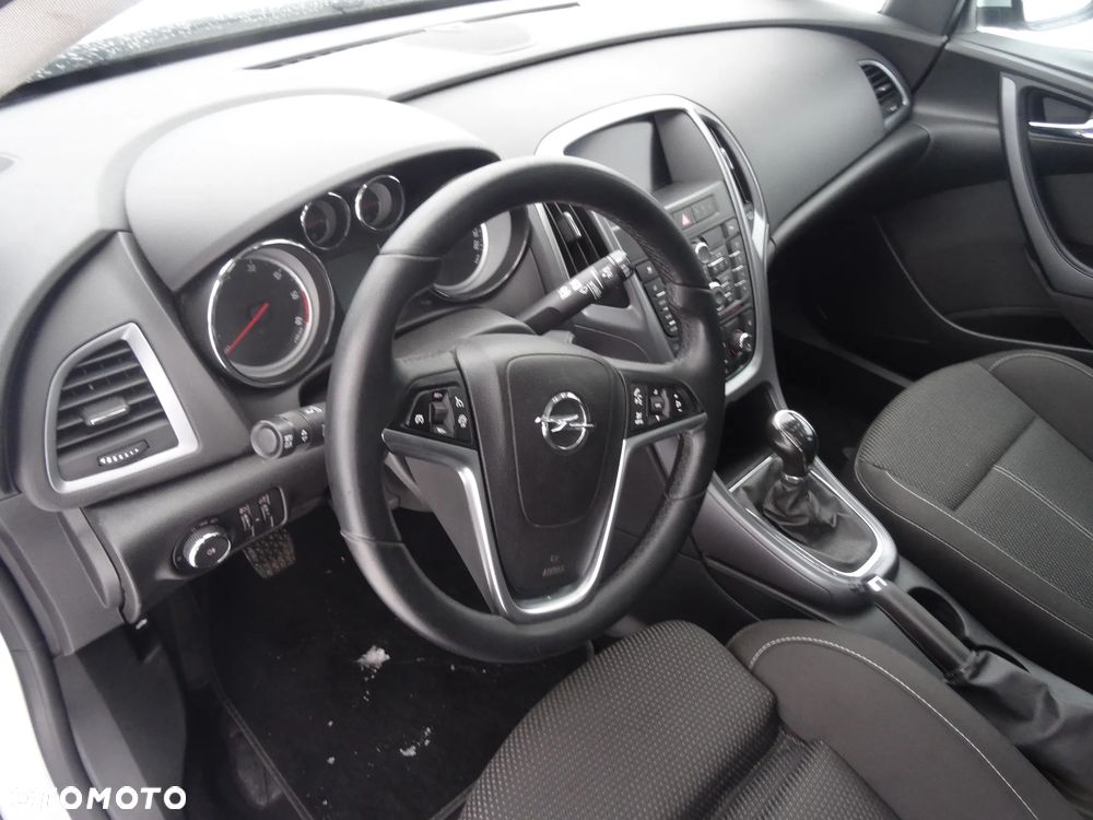 Opel Astra 1.6 CDTI Active - 11