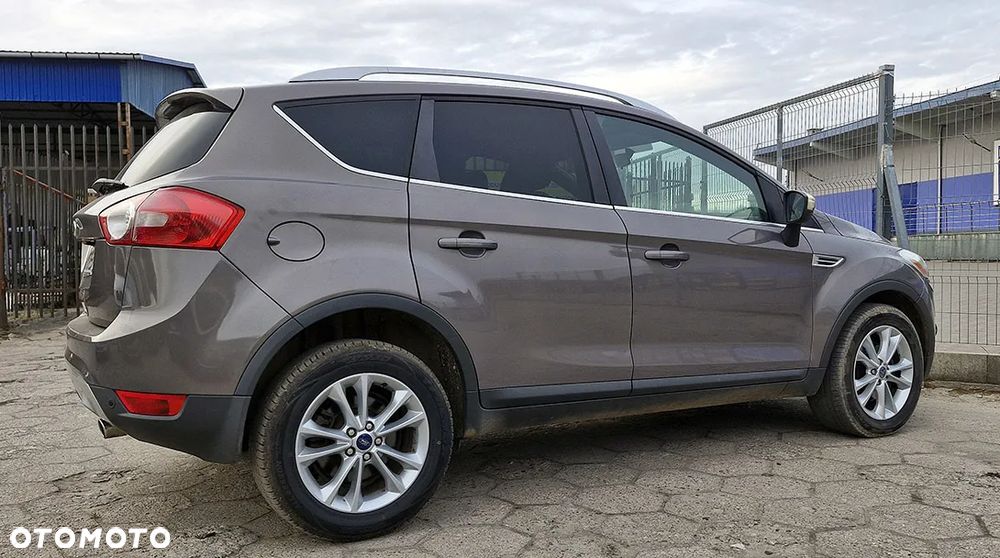 Ford Kuga 2.0 TDCi 2x4 Individual - 4