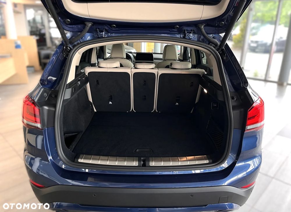 BMW X1 xDrive20d Sport Line - 30