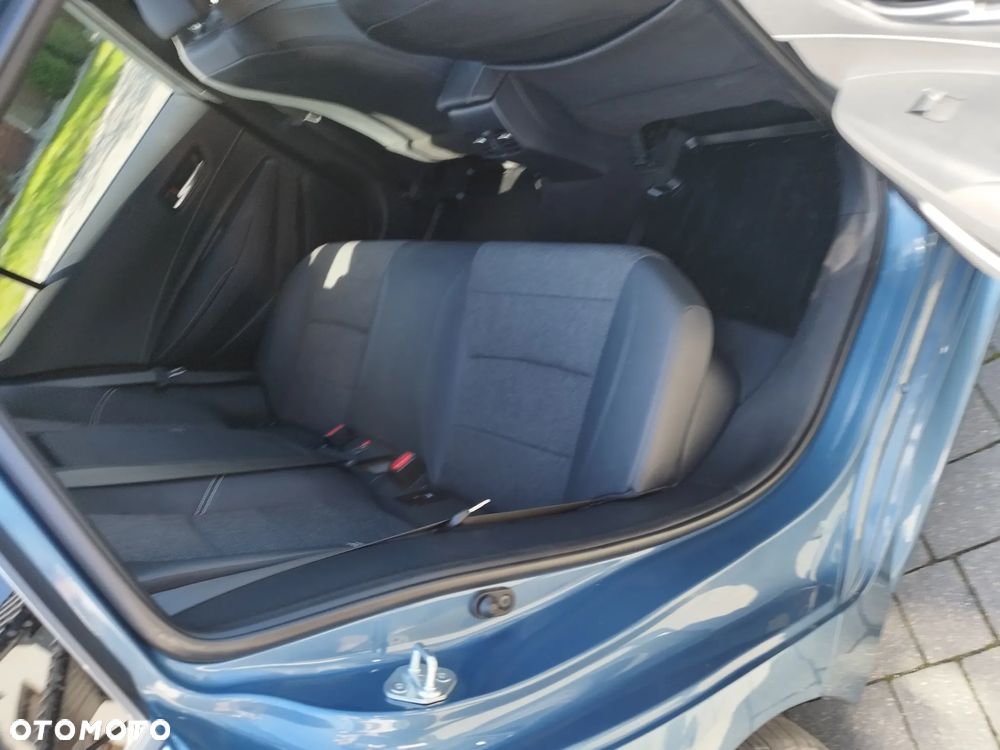Toyota Corolla 1.8 Hybrid Executive - 19