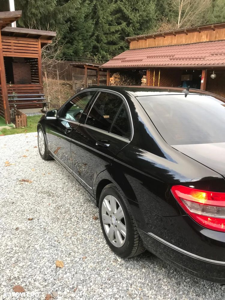 Mercedes-Benz C 180 BlueEFFICIENCY 7G-TRONIC Avantgarde - 3