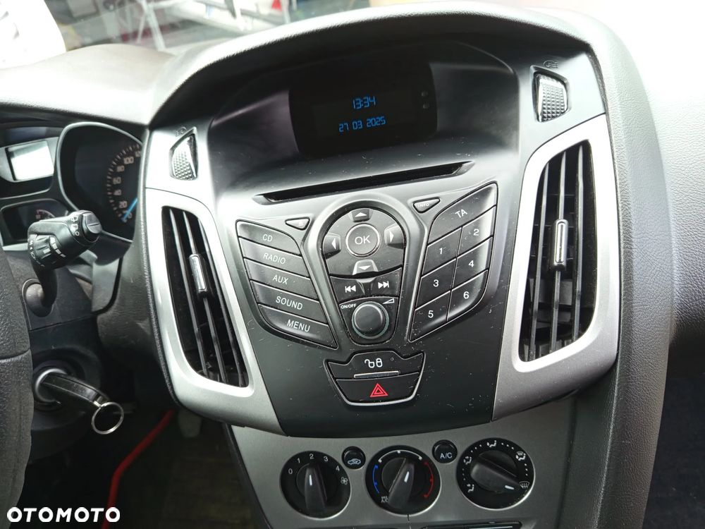 Ford Focus SW 1.0 EcoBoost Trend - 23