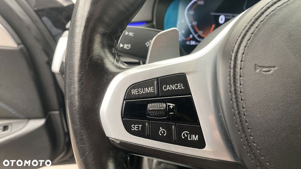 BMW Seria 5 540d xDrive mHEV M Sport sport - 25