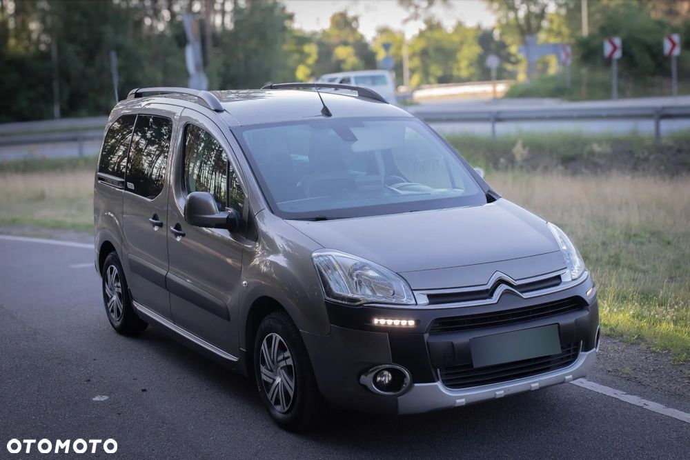 Citroën Berlingo Multispace e-HDi 90 FAP EGS6 Start Stop Selection - 17