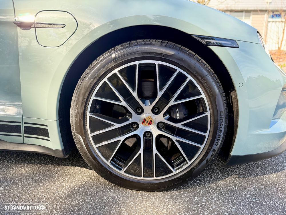 Porsche Taycan Sport Turismo bateria Performance Plus - 29