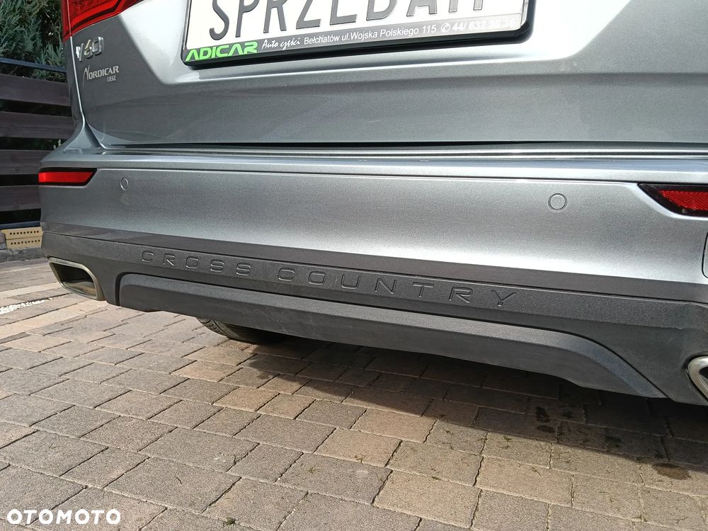 Volvo V60 Cross Country - 30