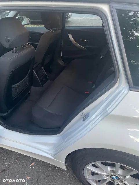 BMW Seria 3 318d - 7