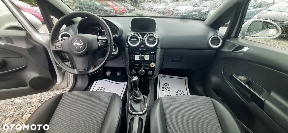 Opel Corsa - 24