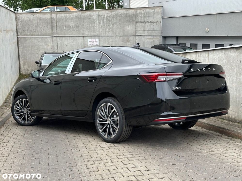Skoda Superb 2.0 TSI 4x4 L&K DSG - 6