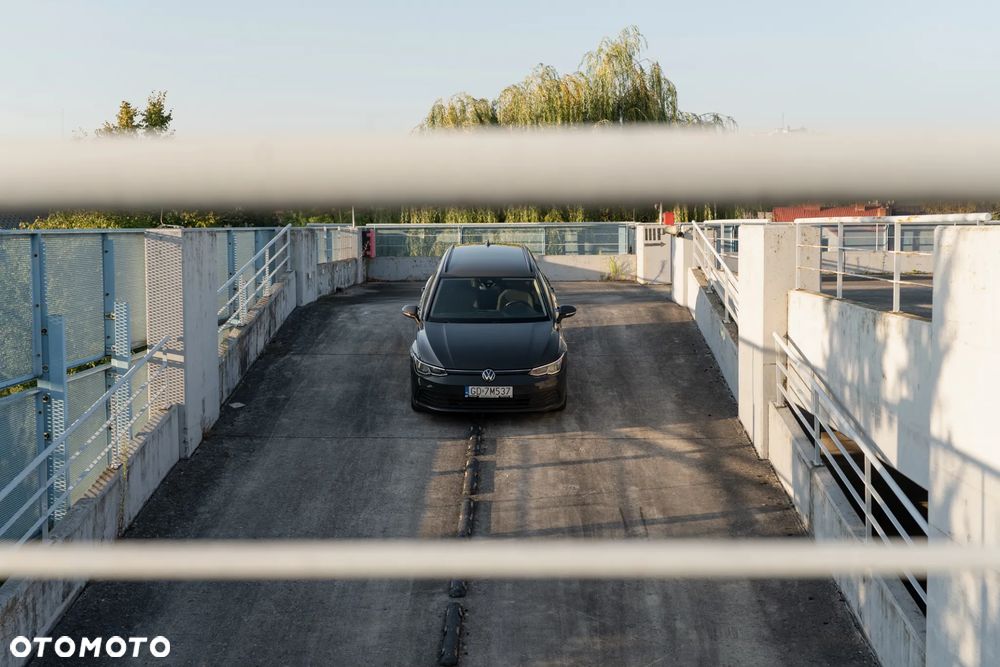 Volkswagen Golf Variant 2.0 TDI Life - 8