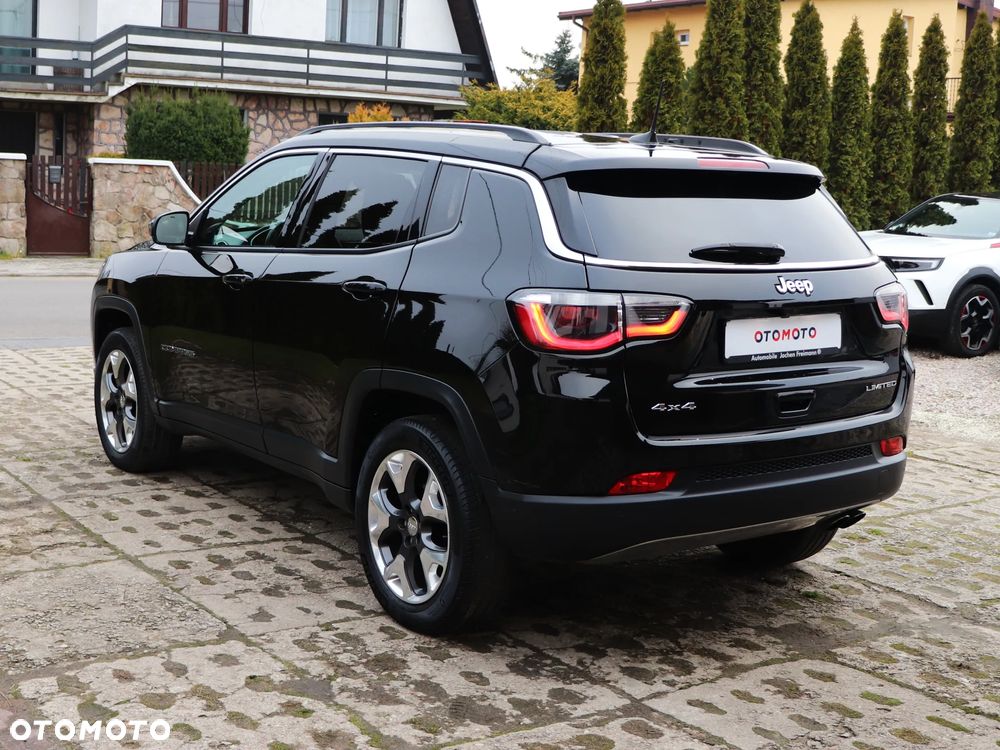 Jeep Compass - 10