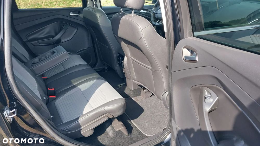 Ford Kuga 2.0 TDCi 4x4 Titanium - 13