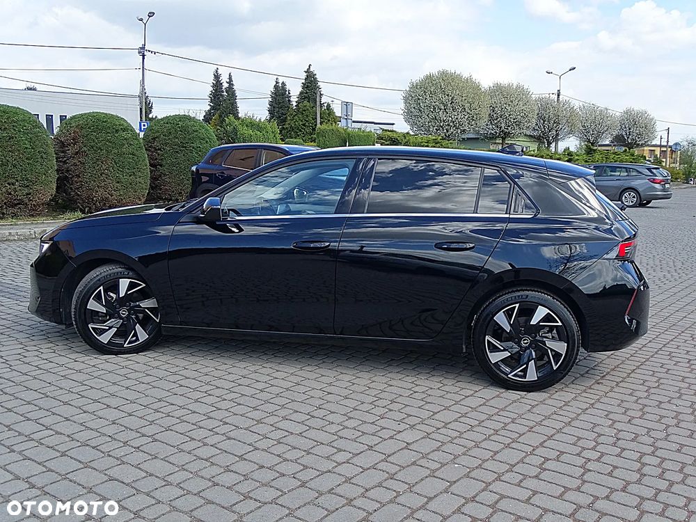 Opel Astra 1.2 Turbo GS - 11