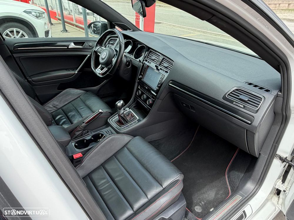 VW Golf 2.0 TSi GTi DSG Performance - 30