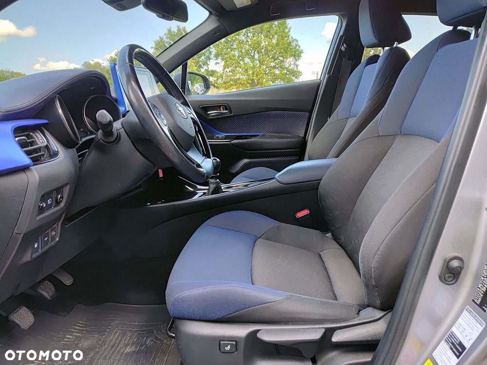 Toyota C-HR 1.2 T Dynamic - 11