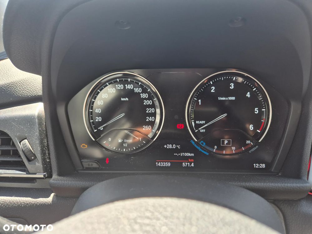 BMW Seria 2 218d Advantage - 29
