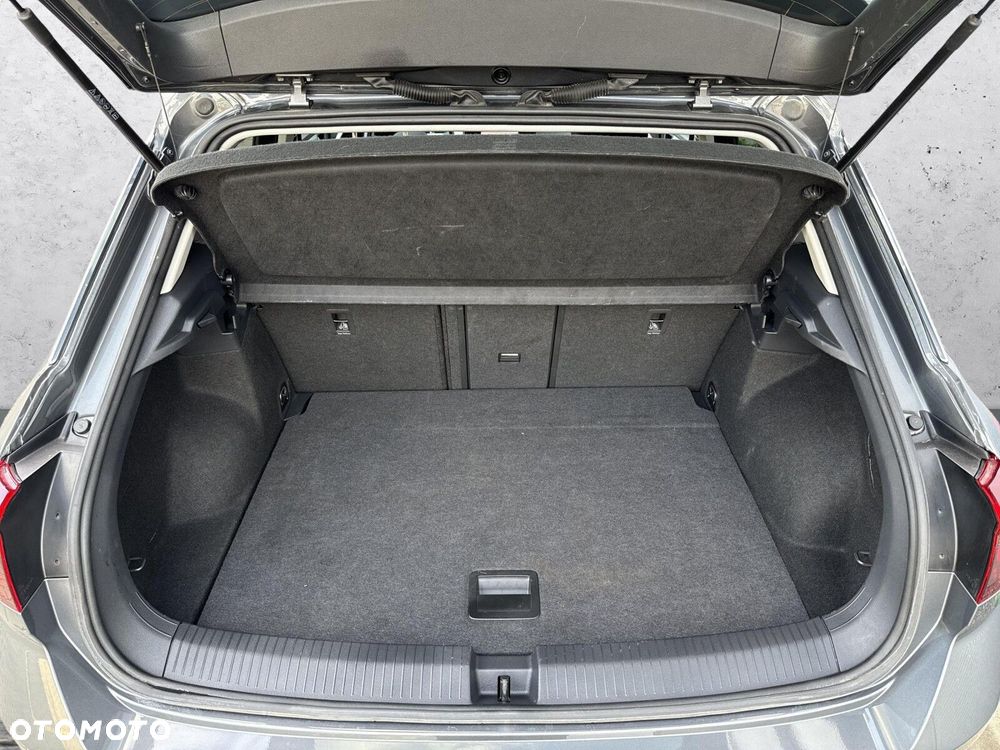 Volkswagen T-Roc - 28