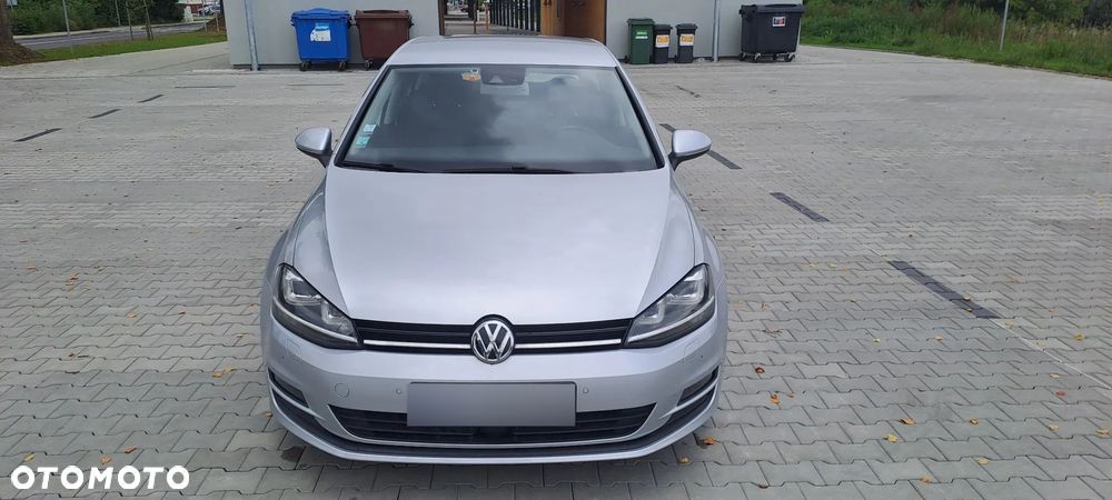 Volkswagen Golf - 8