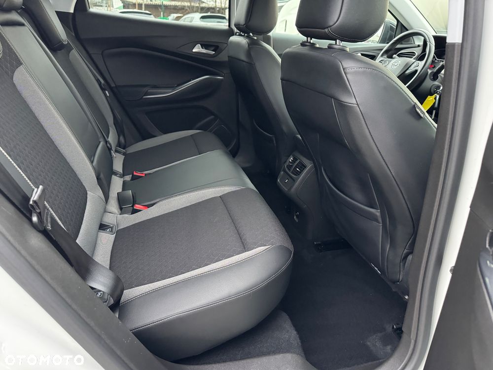 Opel Grandland X 1.2 Start/Stop Ultimate - 32