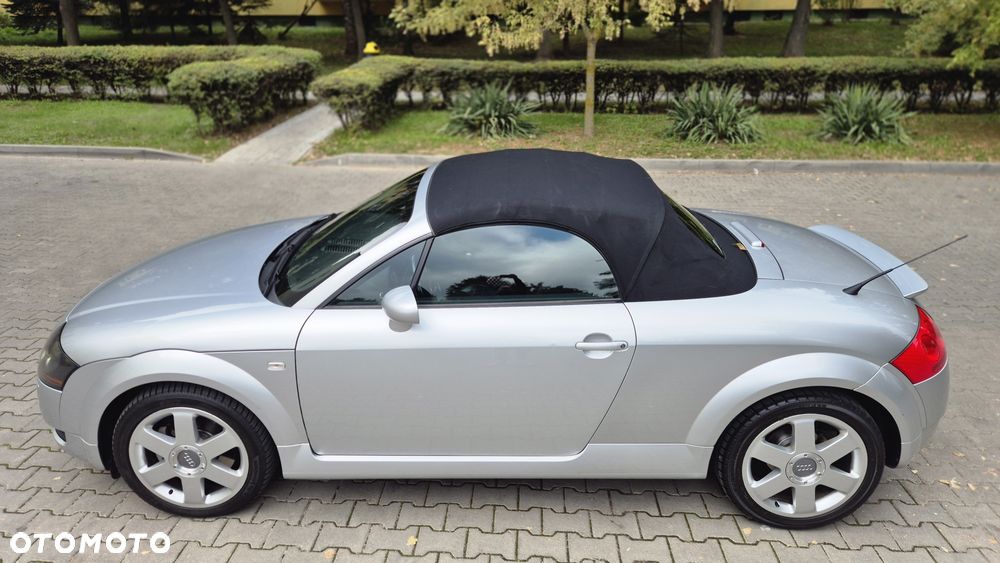 Audi TT Roadster - 4