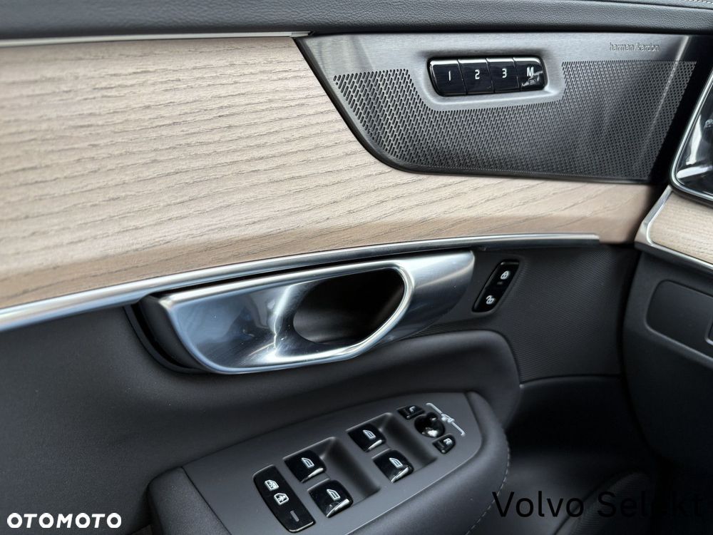 Volvo XC 90 - 20
