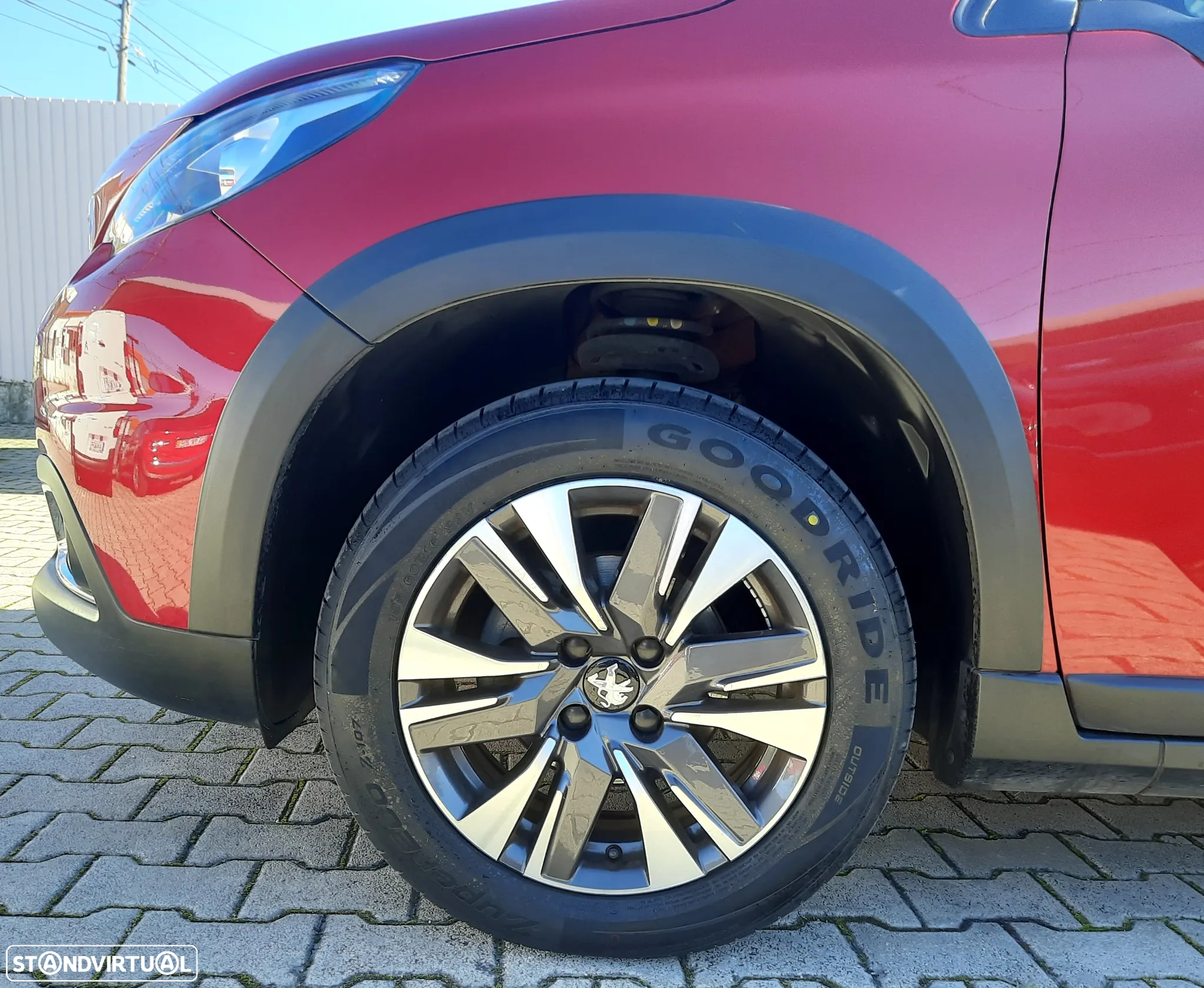 Peugeot 2008 1.2 PureTech Allure - 26