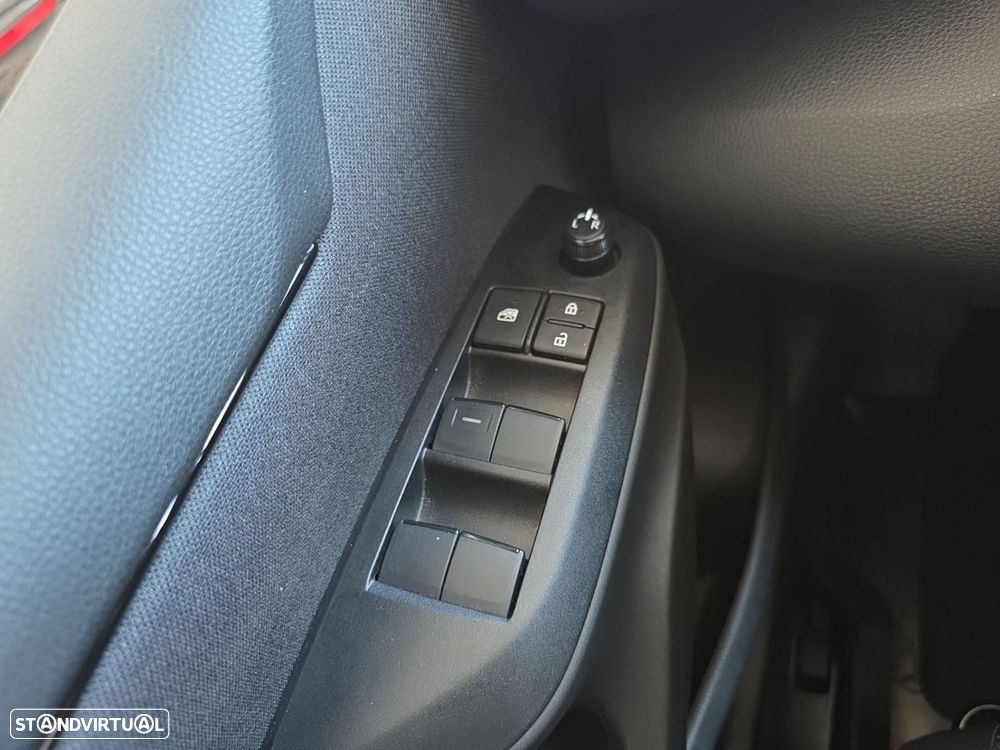 Toyota Yaris - 23