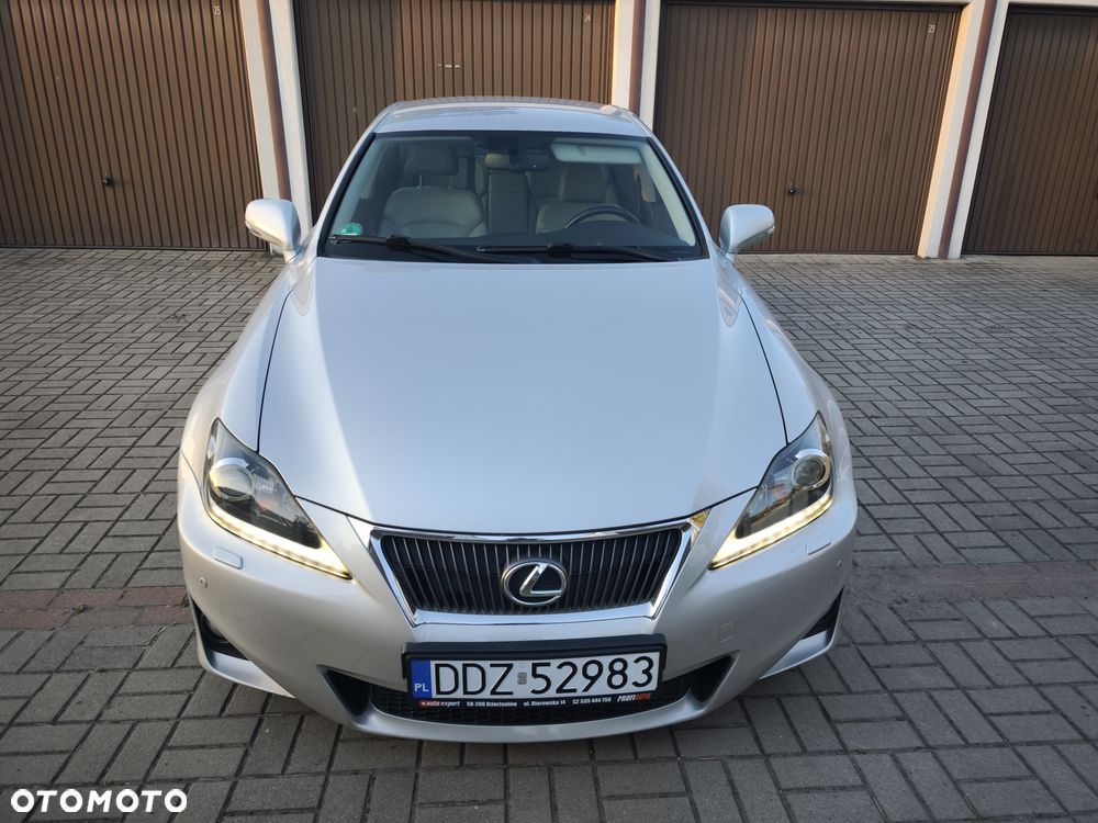 Lexus IS 250 Luxury Line - 2