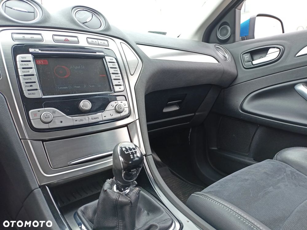 Ford Mondeo - 13