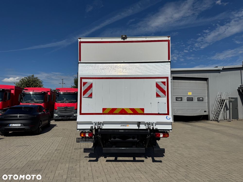 Mercedes-Benz ATEGO - 9