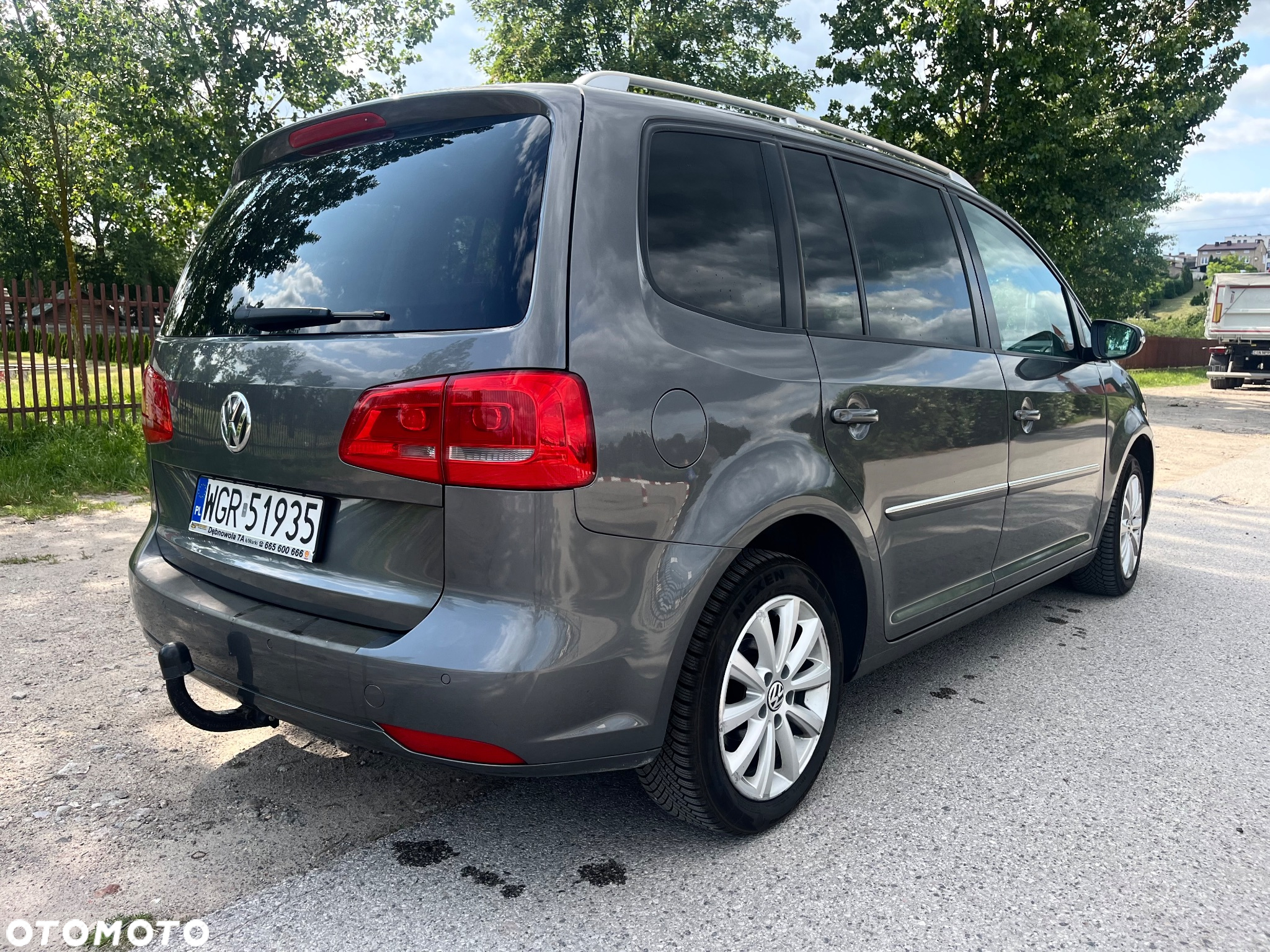 Volkswagen Touran 2.0 TDI DPF Highline - 12