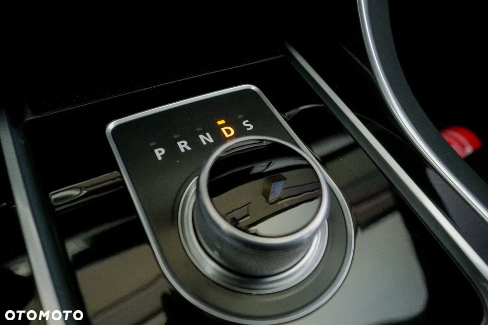 Jaguar XF 2.0 i4D R-Sport - 23