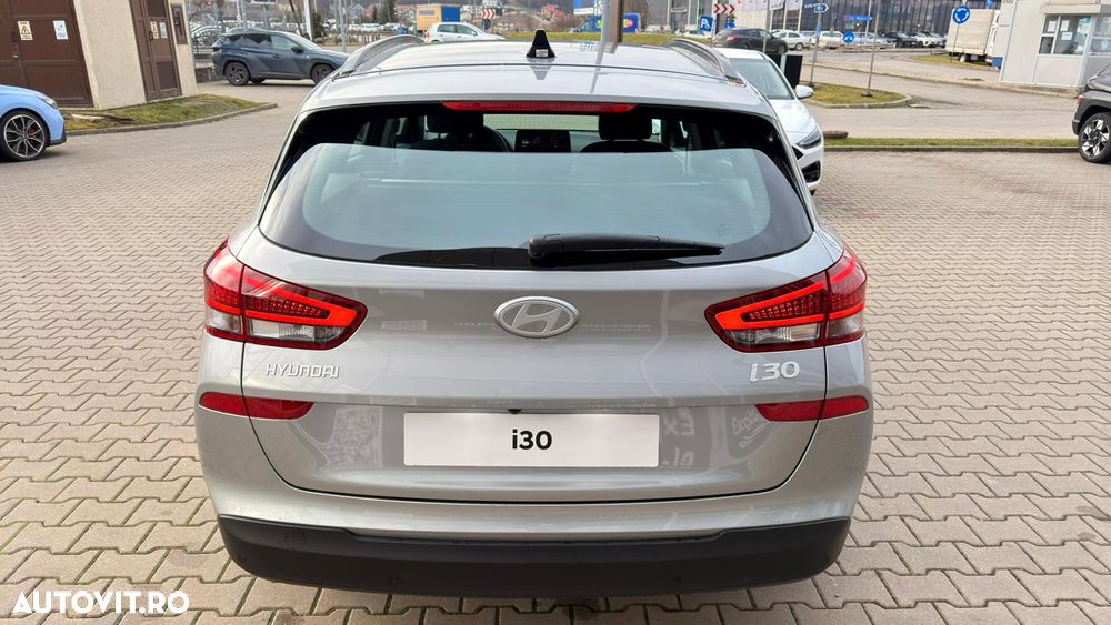 Hyundai i30 1.0T-GDi 115CP WAGON
COMFORT+ - 7